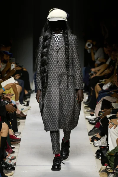 Look 33